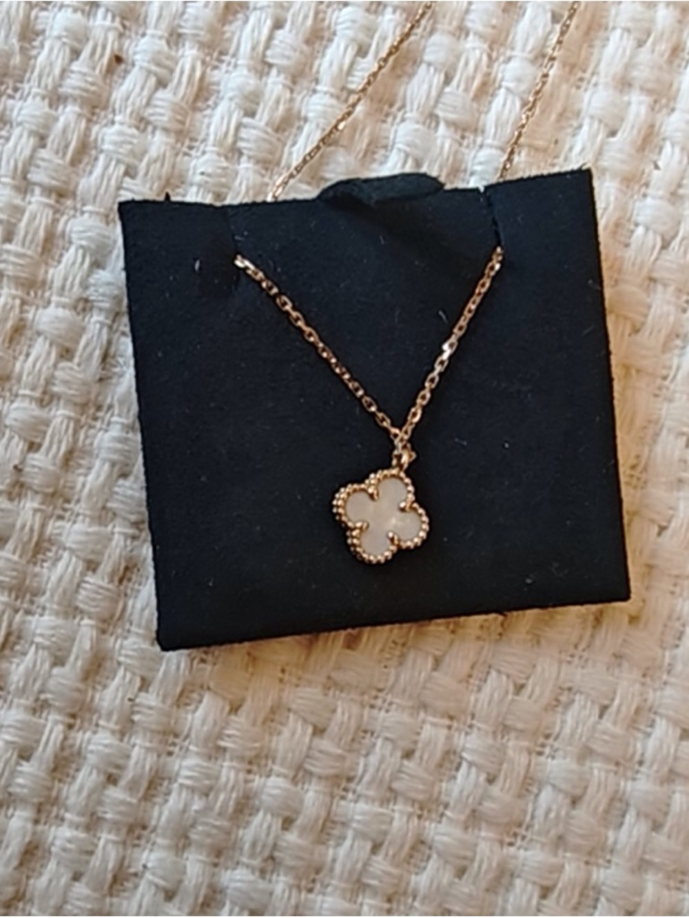 Excellent Used Condition VCA Necklace - Picture 6 of 6